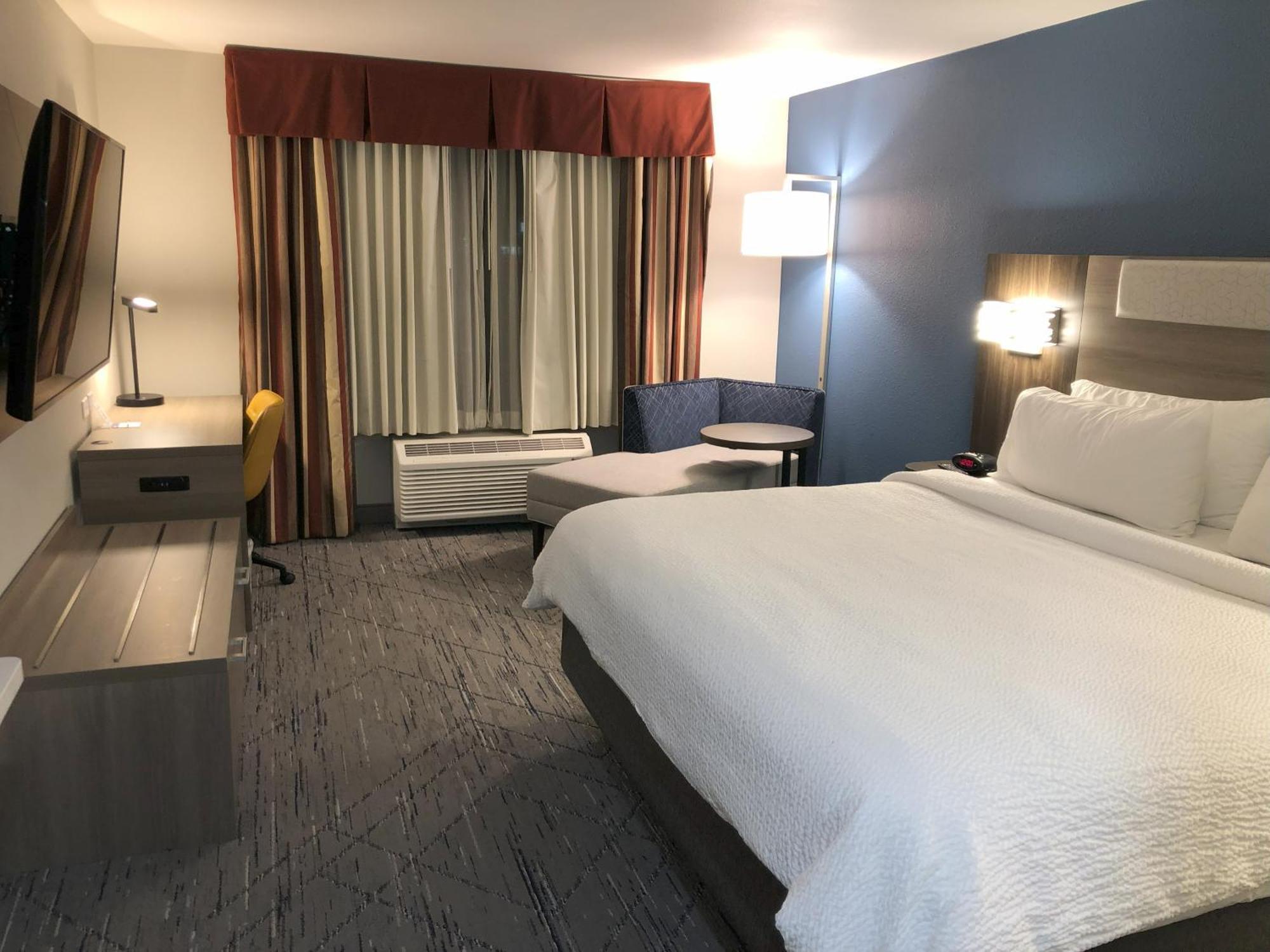 Holiday Inn Express Hotel & Suites Loveland By Ihg Zewnętrze zdjęcie