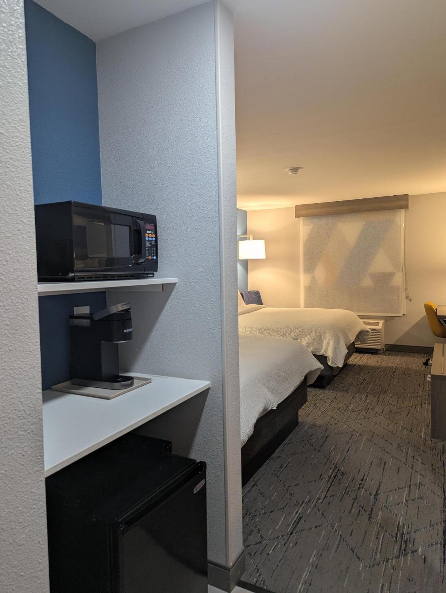 Holiday Inn Express Hotel & Suites Loveland By Ihg Zewnętrze zdjęcie