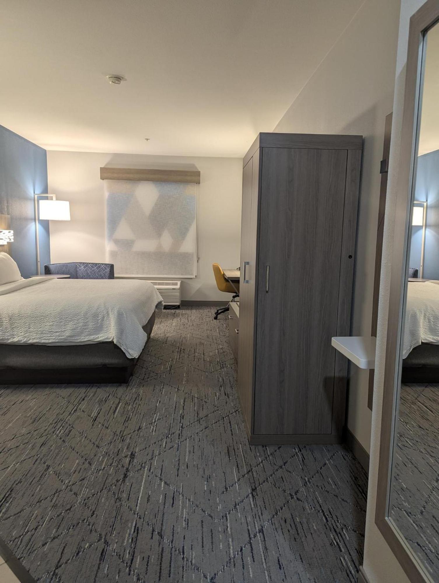 Holiday Inn Express Hotel & Suites Loveland By Ihg Zewnętrze zdjęcie