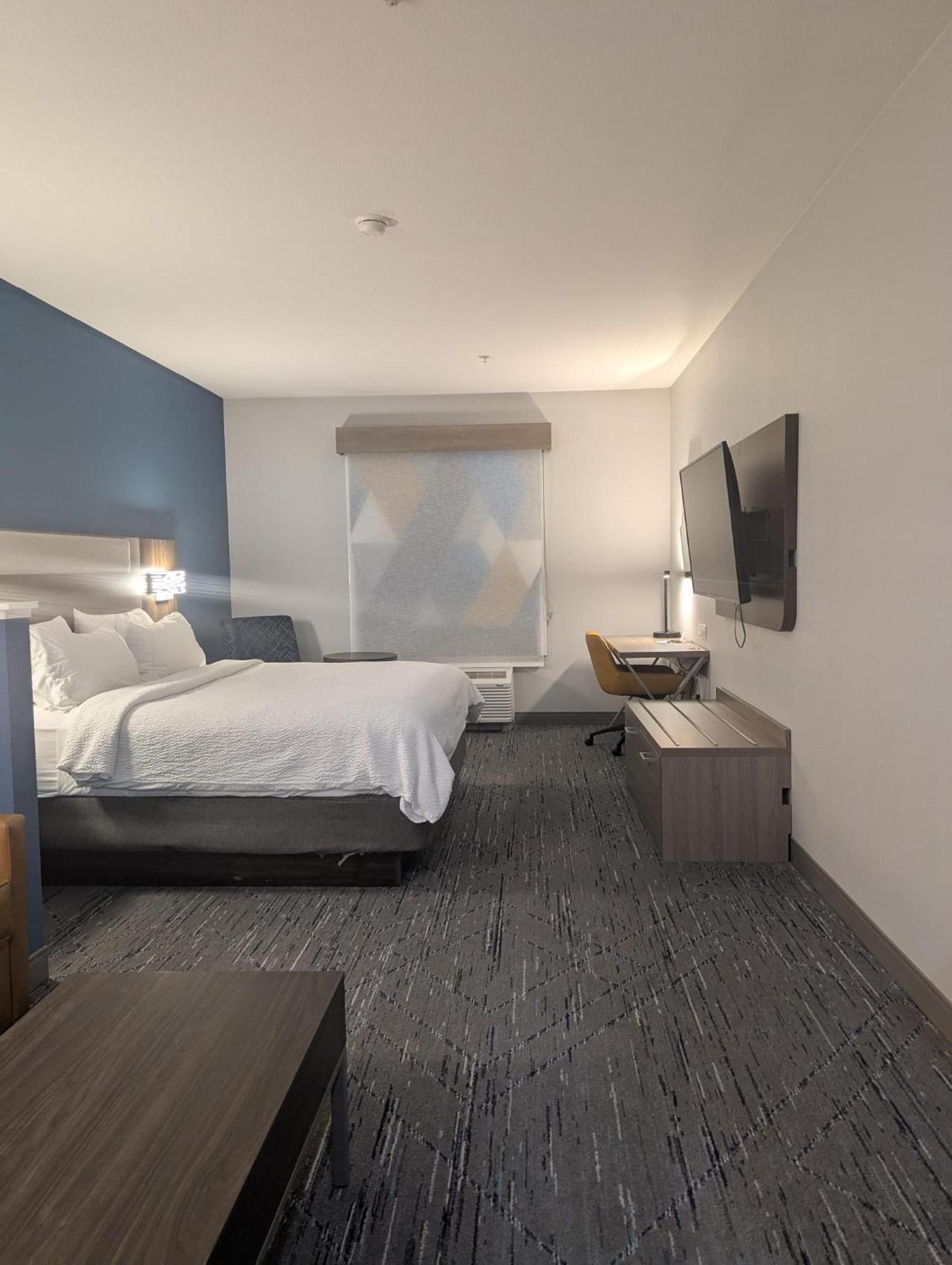 Holiday Inn Express Hotel & Suites Loveland By Ihg Zewnętrze zdjęcie