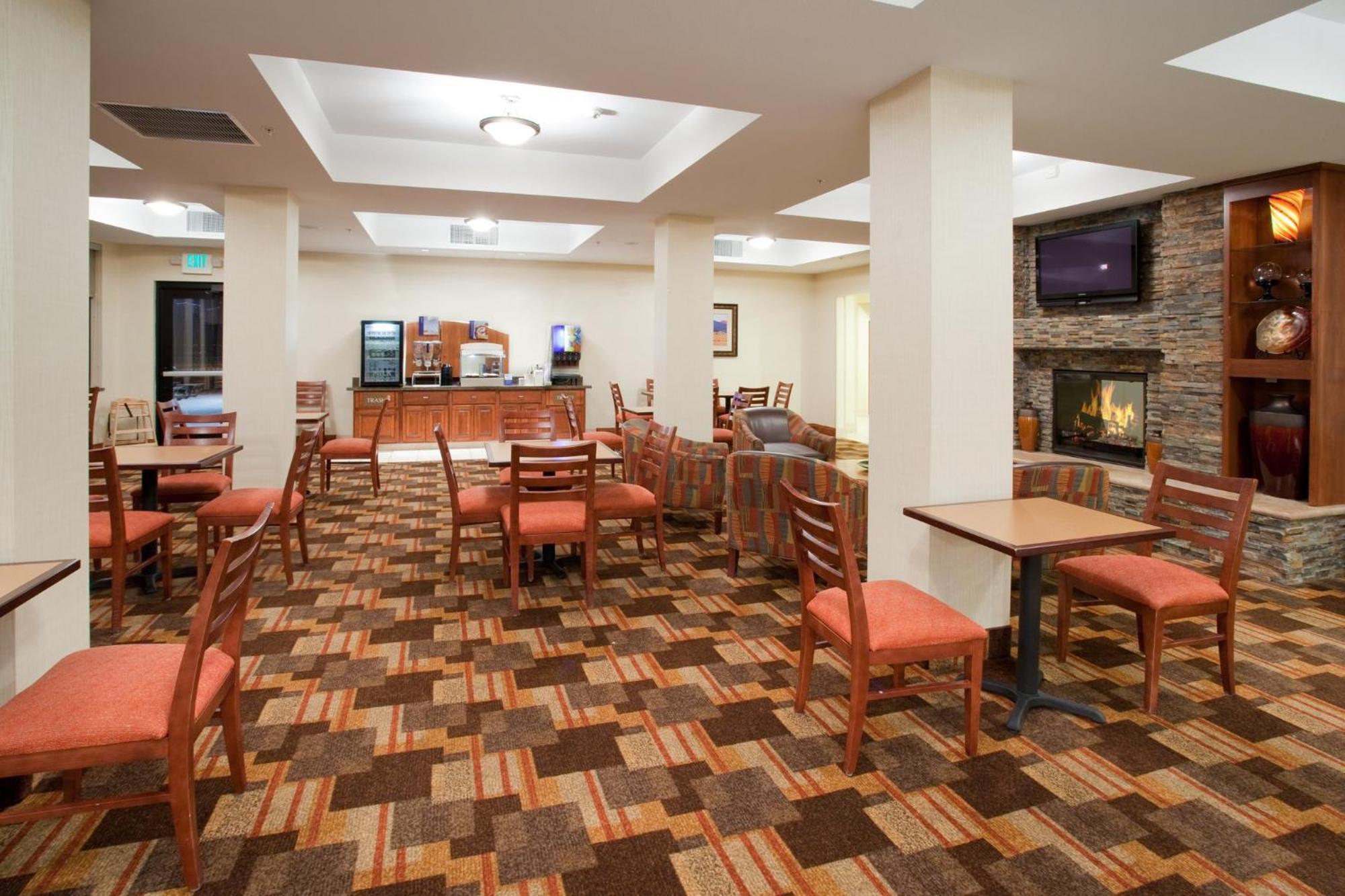 Holiday Inn Express Hotel & Suites Loveland By Ihg Zewnętrze zdjęcie